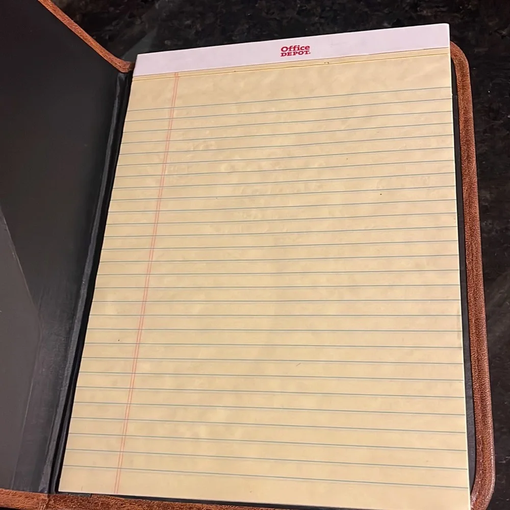 Bundle of two notebooks.